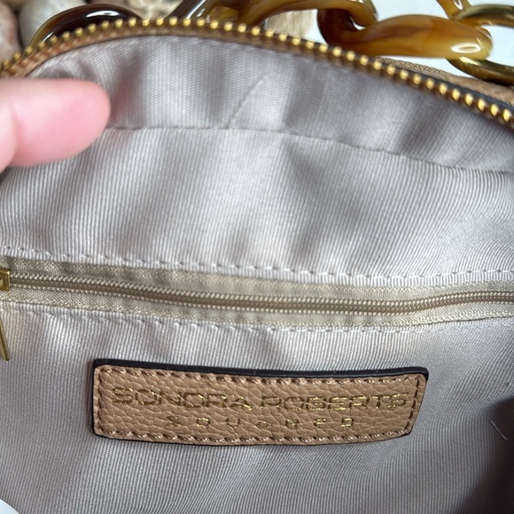 Sondra Robert’s small Crossbody/Tan - Picture 8 of 9